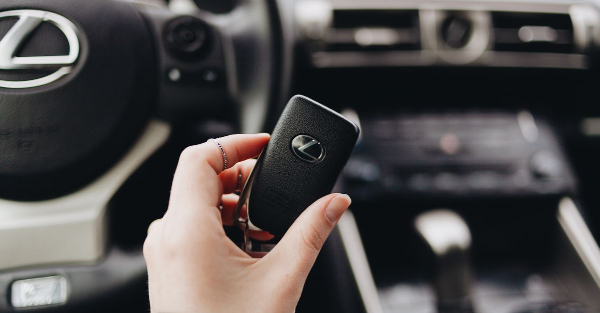 Acura car key fob — Pro Locksmith NYC