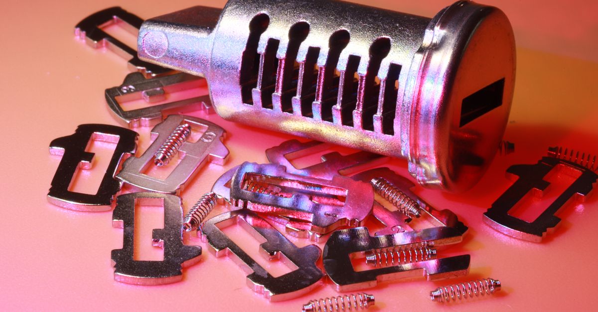 Broken Car Key Extraction for Every Vehicle Type — and What Affects Your Quote — Pro Locksmith NYC