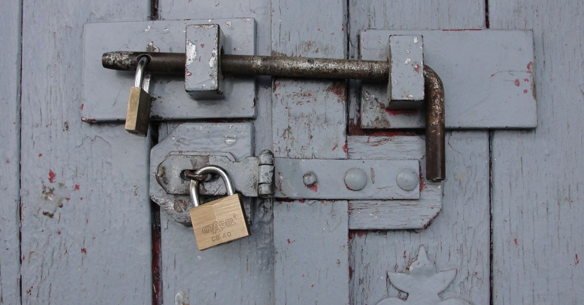Signs Your Commercial Door Lock Needs Replacement, Not Just Repair — Pro Locksmith NYC