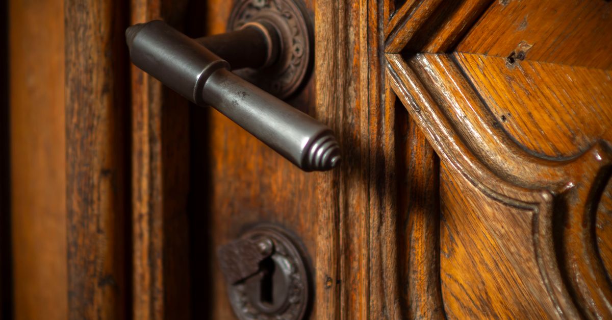 Our NYC Deadbolt Installation Services: A Complete Range — Pro Locksmith NYC